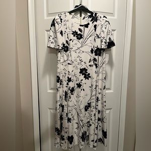 Calvin Klein Black and White Floral dress. 14W